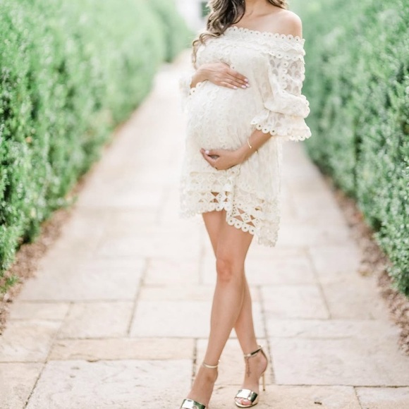 Champagne & Strawberry Elegant Cream  Off-the-shoulder Lace Women's Dress Small - Picture 4 of 9